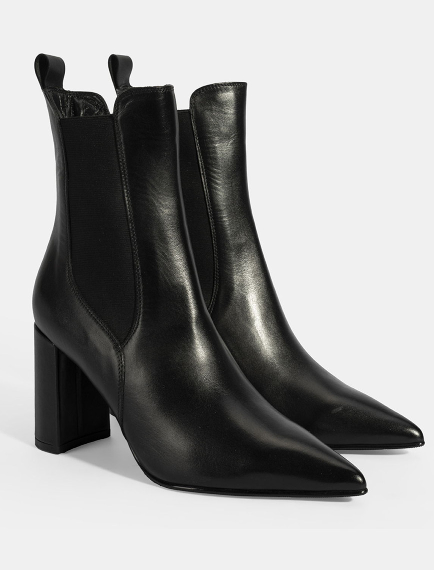 Kadın Siyah Lastikli Topuklu Deri Bot Kadın Siyah Lastikli Topuklu Deri Bot