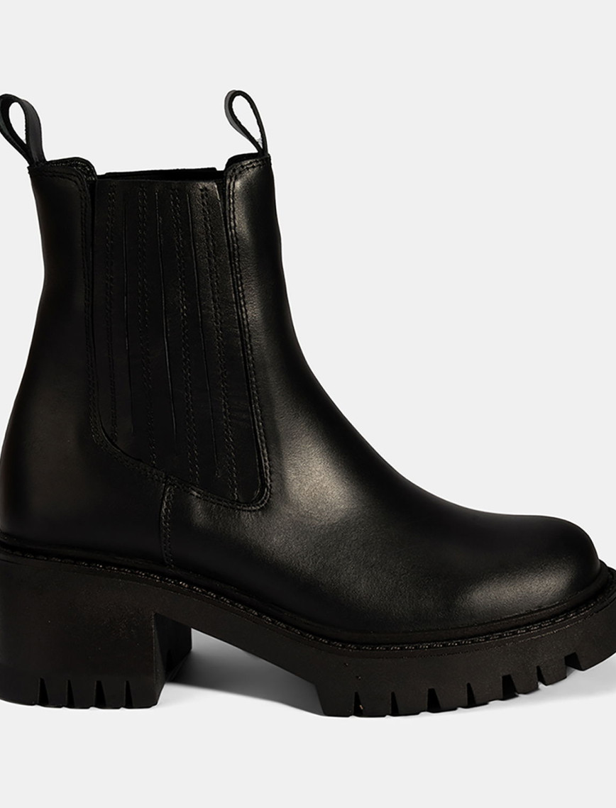Kadın Siyah Lastikli Topuklu Deri Chelsea Bot Kadın Siyah Lastikli Topuklu Deri Chelsea Bot