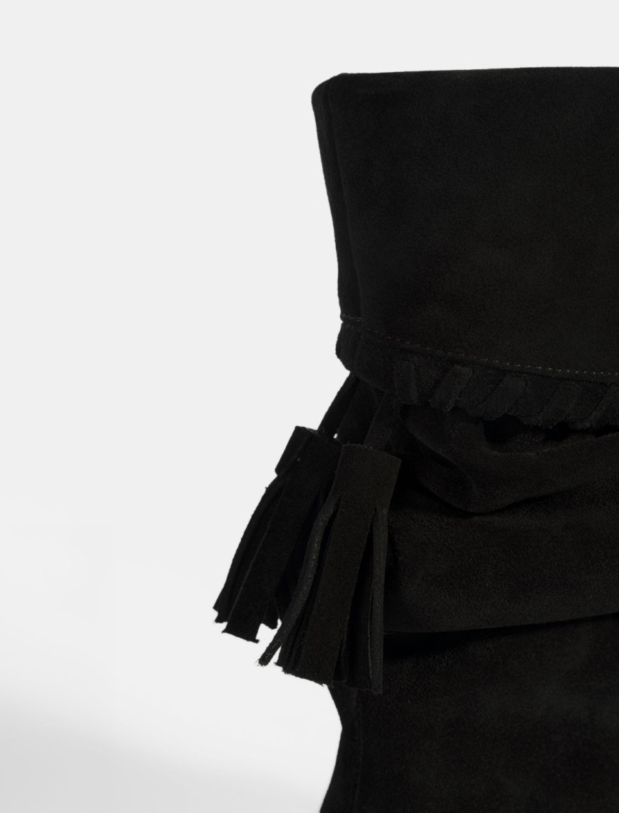 Kadın Siyah Püskül Detaylı Süet Topuklu Bot Kadın Siyah Püskül Detaylı Süet Topuklu Bot