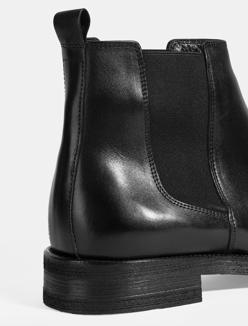 Erkek Siyah Lastik Detaylı Deri Bot Erkek Siyah Lastik Detaylı Deri Bot