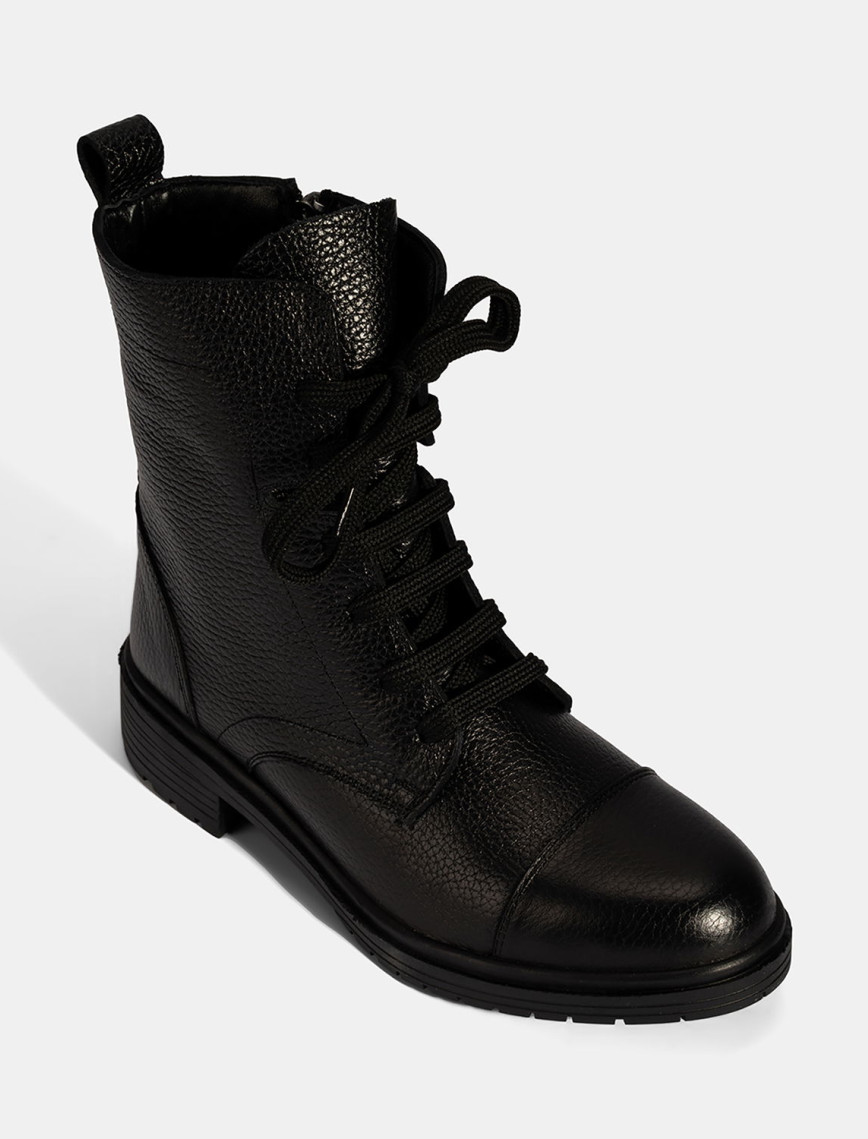 Kadın Siyah Bağcıklı Deri Postal Bot Kadın Siyah Bağcıklı Deri Postal Bot