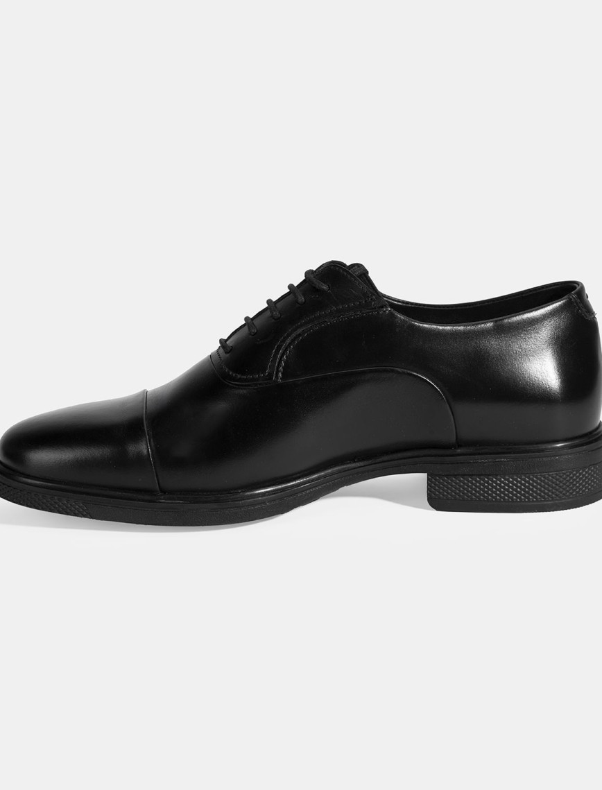 Erkek Siyah Bağcıklı Deri Klasik Ayakkabı Erkek Siyah Bağcıklı Deri Klasik Ayakkabı