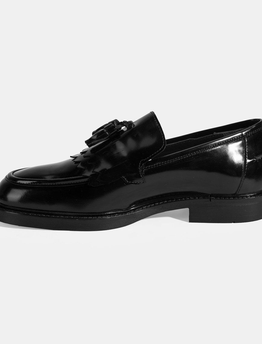 Erkek Siyah Püskül Detaylı Deri Loafer Erkek Siyah Püskül Detaylı Deri Loafer