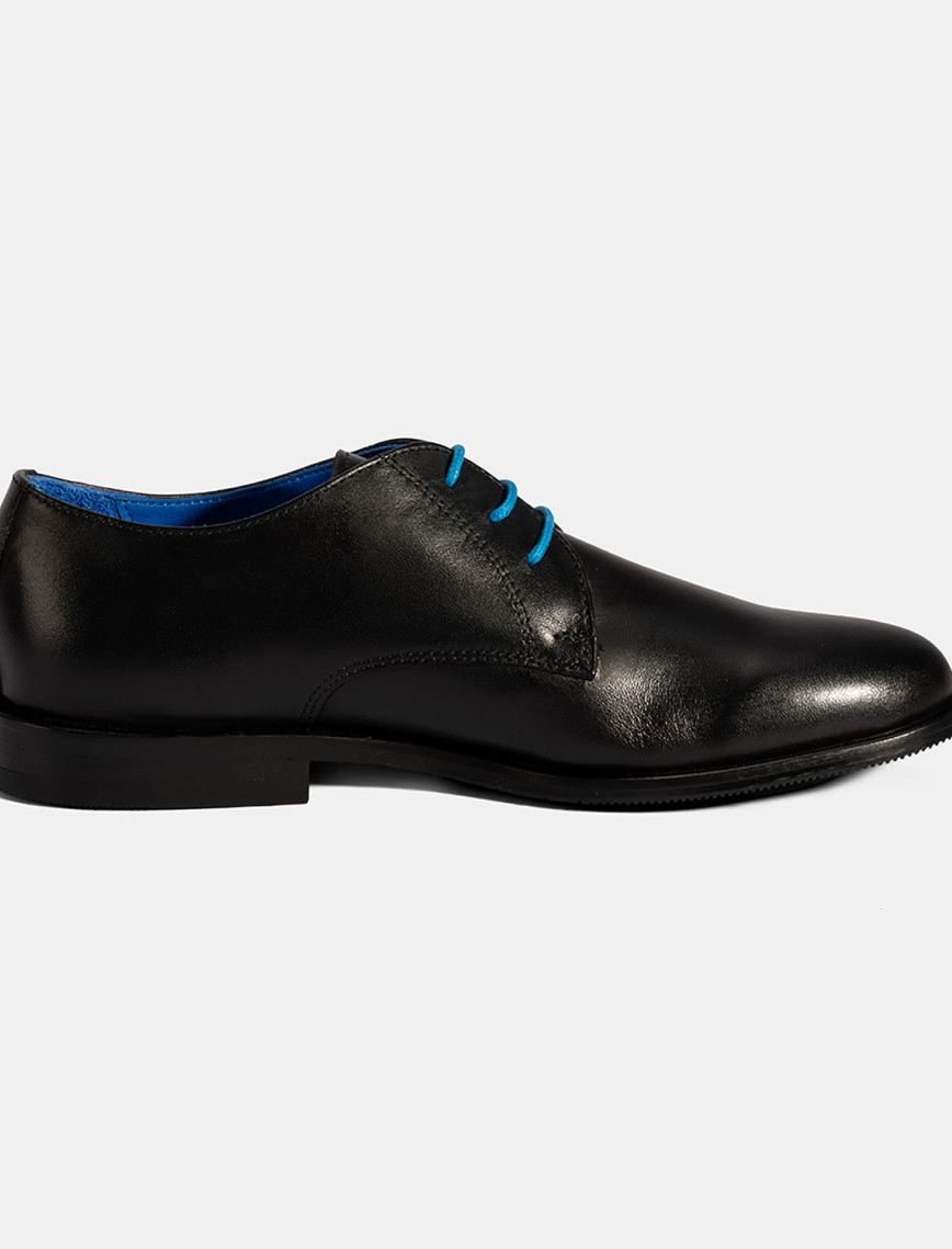 Kadın Siyah Mavi Bağcık Detaylı Deri Klasik Ayakkabı Kadın Siyah Mavi Bağcık Detaylı Deri Klasik Ayakkabı