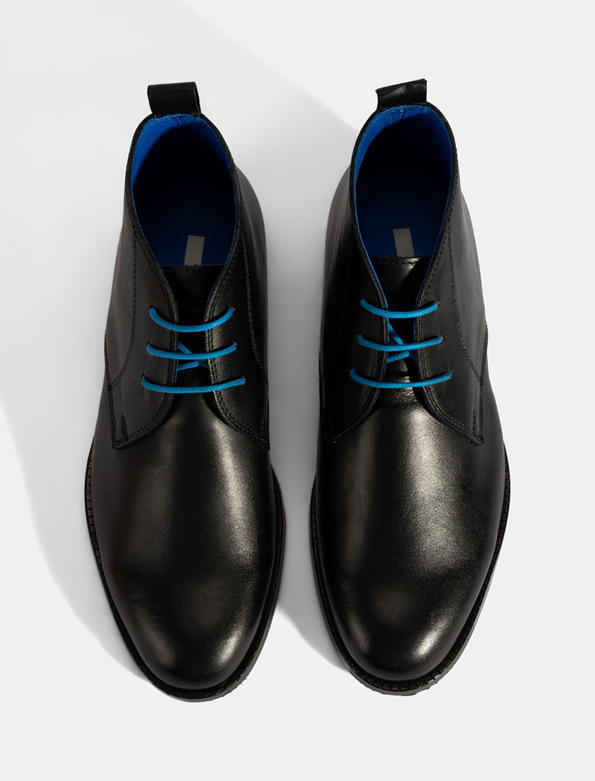 Kadın Siyah Mavi Bağcık Detaylı Deri Bot Kadın Siyah Mavi Bağcık Detaylı Deri Bot