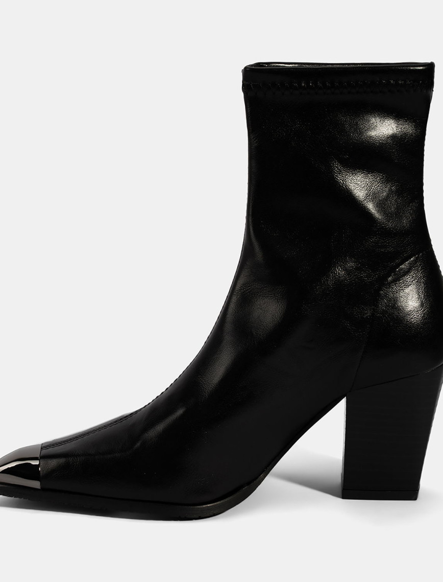 Kadın Siyah Metal Burun Detaylı Topuklu Stretch Bot Kadın Siyah Metal Burun Detaylı Topuklu Stretch Bot