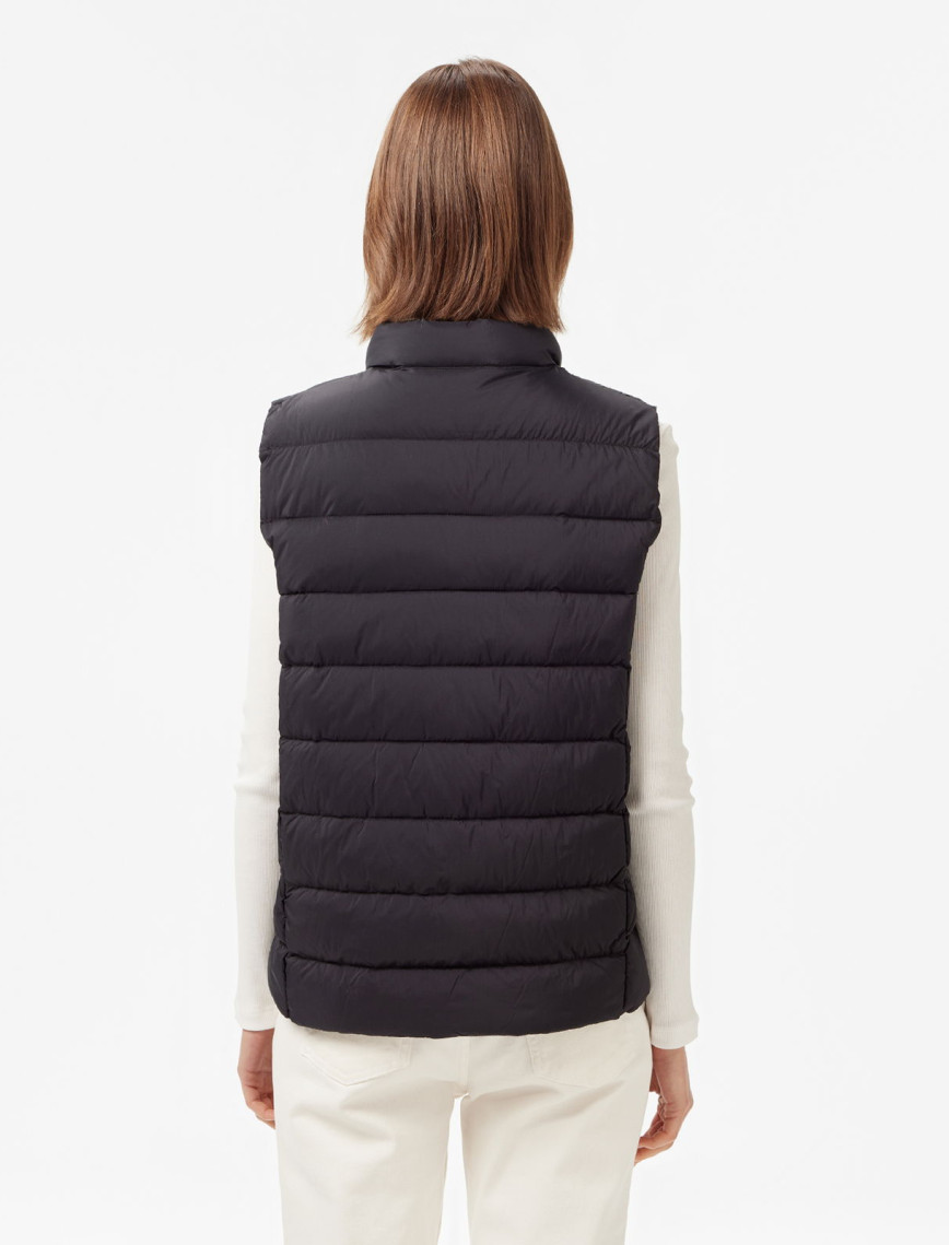 Nautica Kadın Siyah Su İtici Özellikli Yelek Nautica Kadın Siyah Su İtici Özellikli Yelek