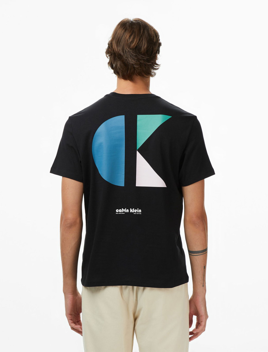 Calvin Klein Bauhaus Logo Graphic Erkek Siyah T-Shirt Calvin Klein Bauhaus Logo Graphic Erkek Siyah T-Shirt