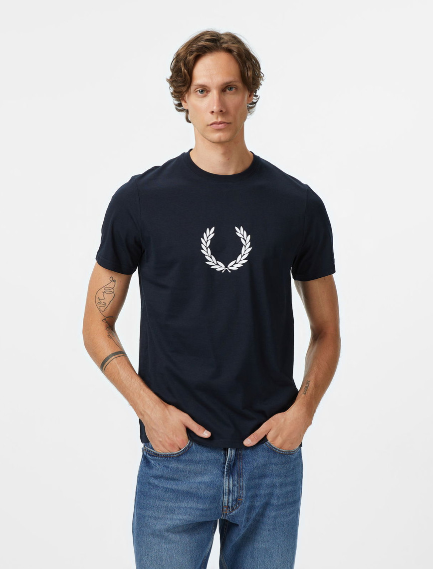 Fred Perry Flocked Laurel Wreath Gra Erkek Sarı T-Shirt Fred Perry Flocked Laurel Wreath Gra Erkek Sarı T-Shirt