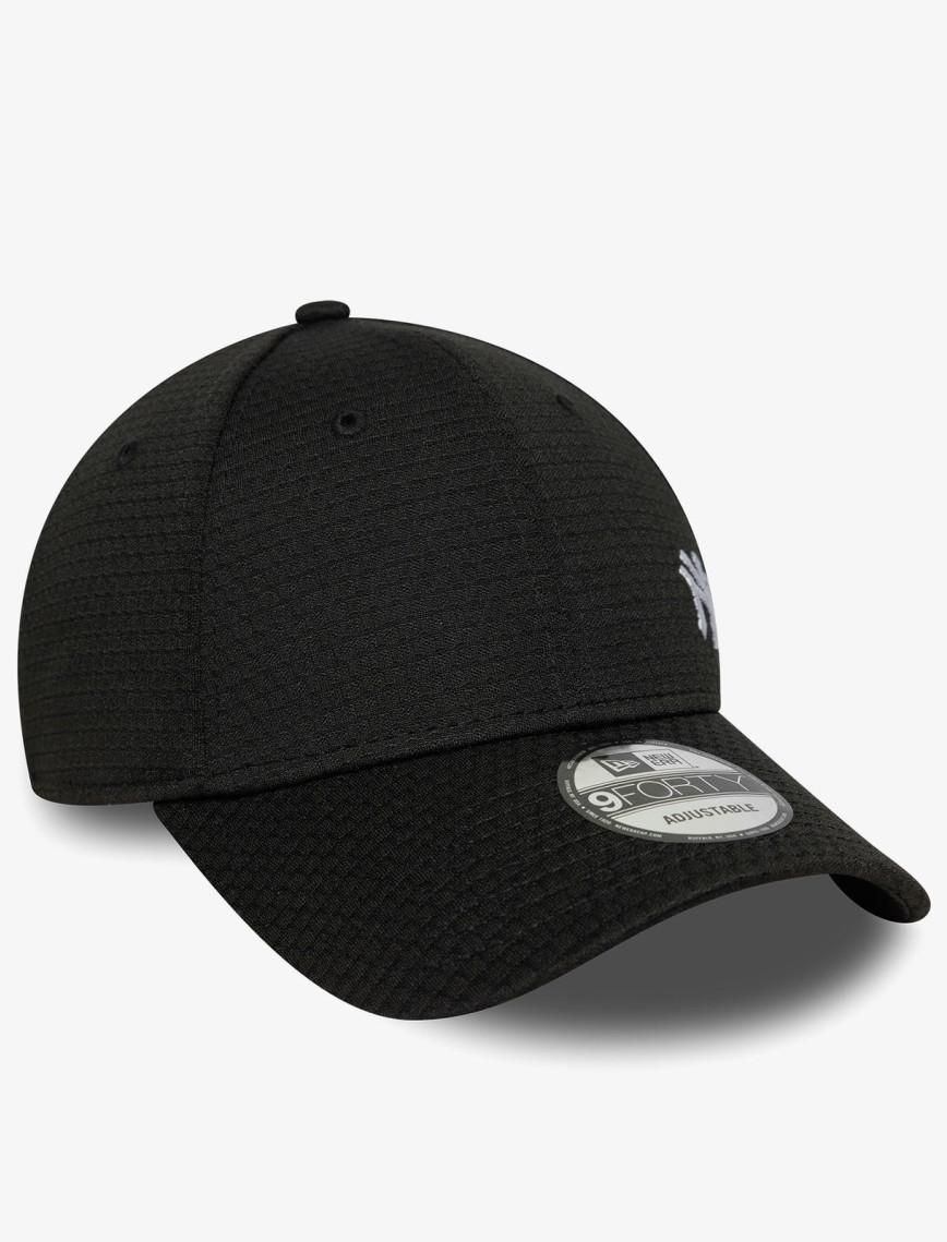 New Era Flawless Mesh 9Forty Neyyan Unisex Siyah Şapka New Era Flawless Mesh 9Forty Neyyan Unisex Siyah Şapka