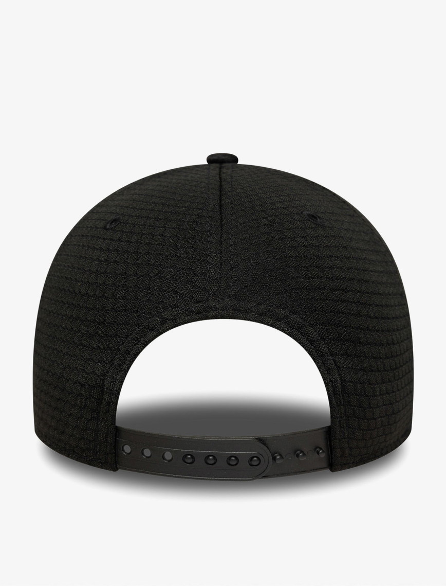 New Era Flawless Mesh 9Forty Neyyan Unisex Siyah Şapka New Era Flawless Mesh 9Forty Neyyan Unisex Siyah Şapka