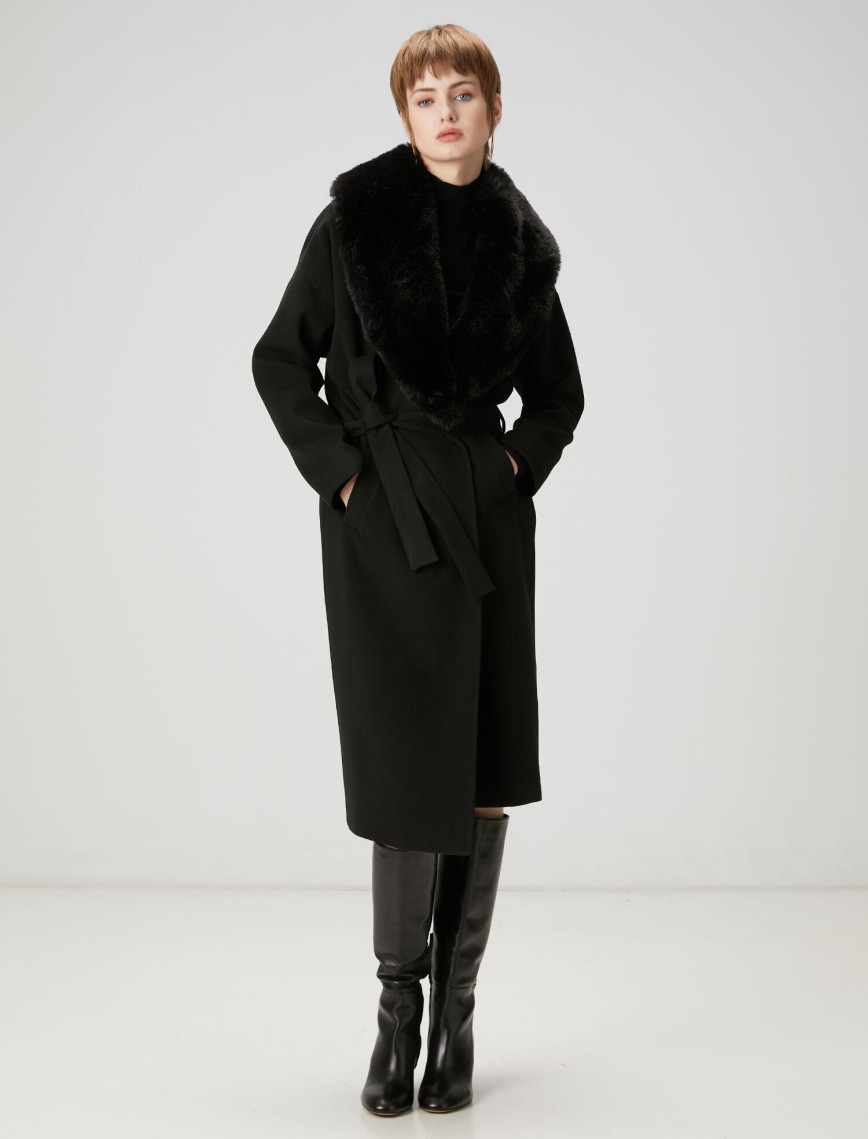 Beymen Club Kadın Siyah Kürk Yaka Kruvaze Palto Beymen Club Kadın Siyah Kürk Yaka Kruvaze Palto