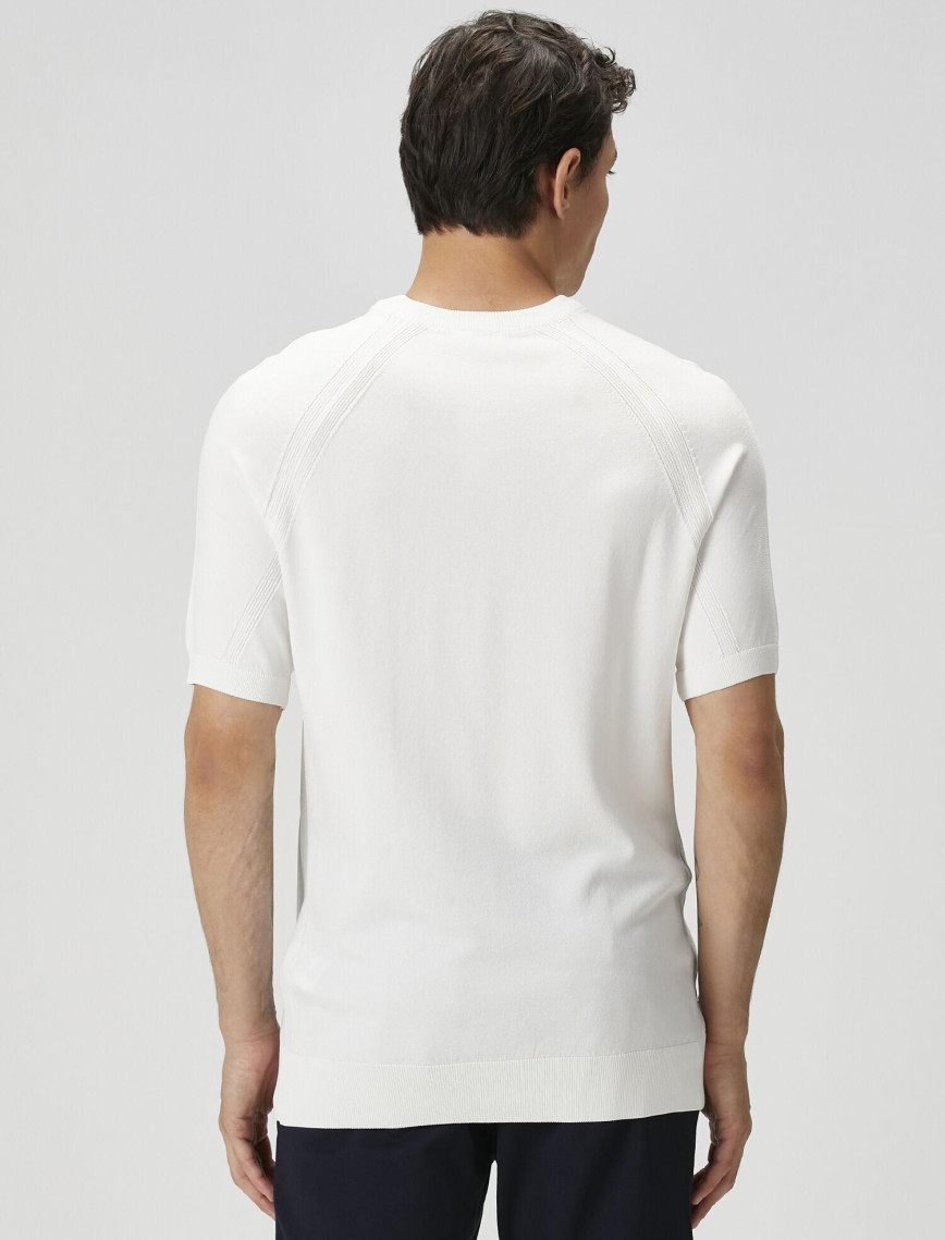 Beymen Club Erkek Kırık Beyaz Kısa Kollu Kazak Beymen Club Erkek Kırık Beyaz Kısa Kollu Kazak