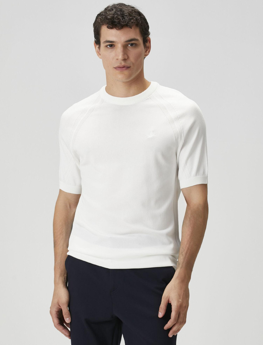 Beymen Club Erkek Kırık Beyaz Kısa Kollu Kazak Beymen Club Erkek Kırık Beyaz Kısa Kollu Kazak