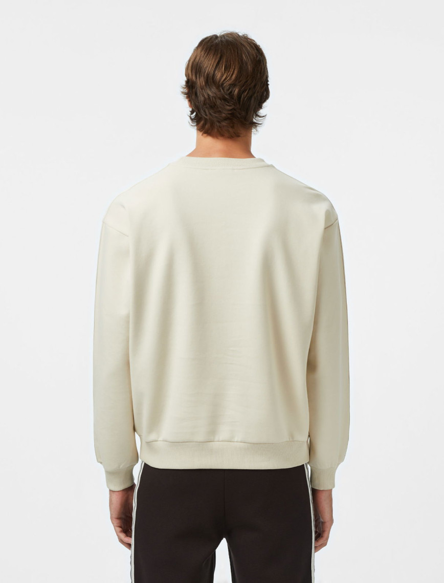 Lacoste Erkek Relaxed Fit Bisiklet Yaka Açık Krem Sweatshirt Lacoste Erkek Relaxed Fit Bisiklet Yaka Açık Krem Sweatshirt