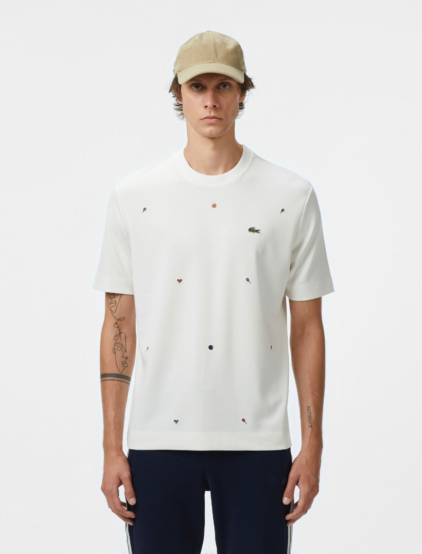 Lacoste Erkek Loose Fit Bisiklet Yaka Desenli Beyaz T-Shirt Lacoste Erkek Loose Fit Bisiklet Yaka Desenli Beyaz T-Shirt