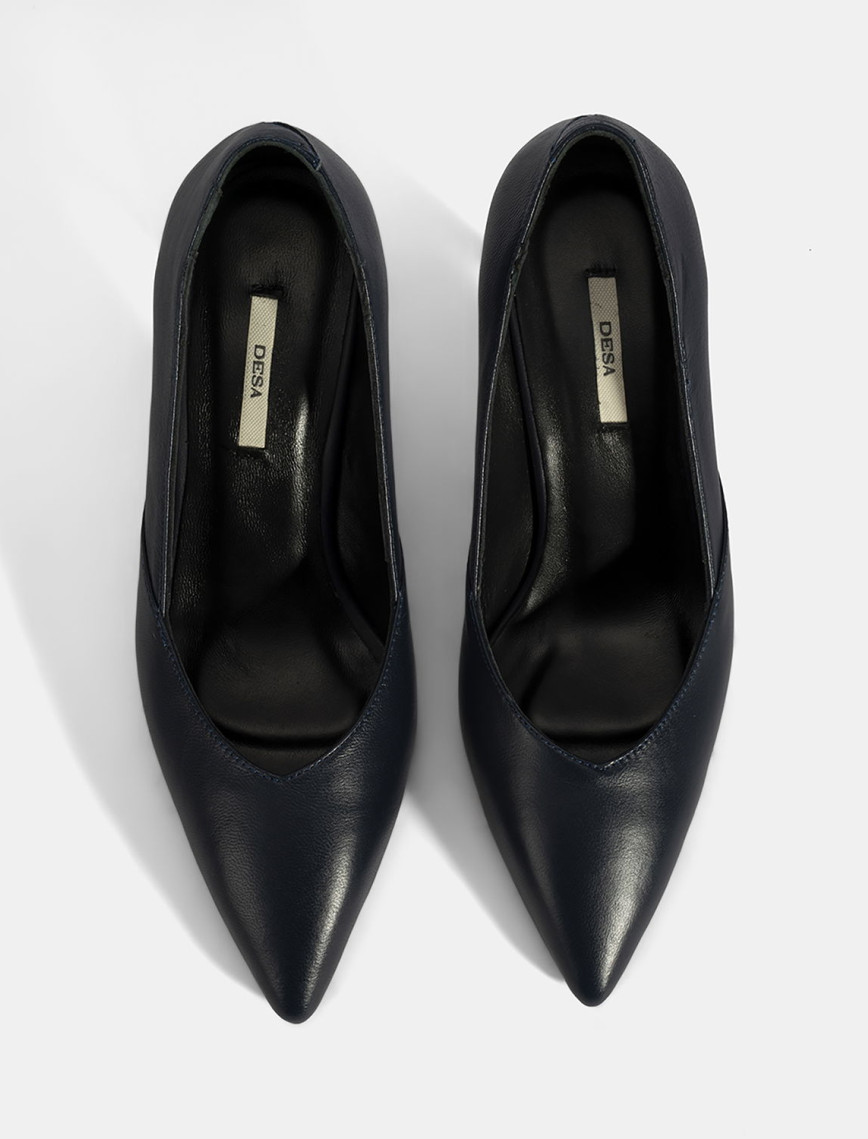 Kadın Lacivert Deri Topuklu Klasik Ayakkabı Kadın Lacivert Deri Topuklu Klasik Ayakkabı