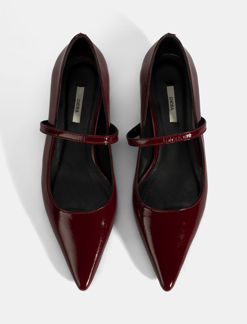 Kadın Bordo İnce Kısa Topuklu Deri Ayakkabı Kadın Bordo İnce Kısa Topuklu Deri Ayakkabı