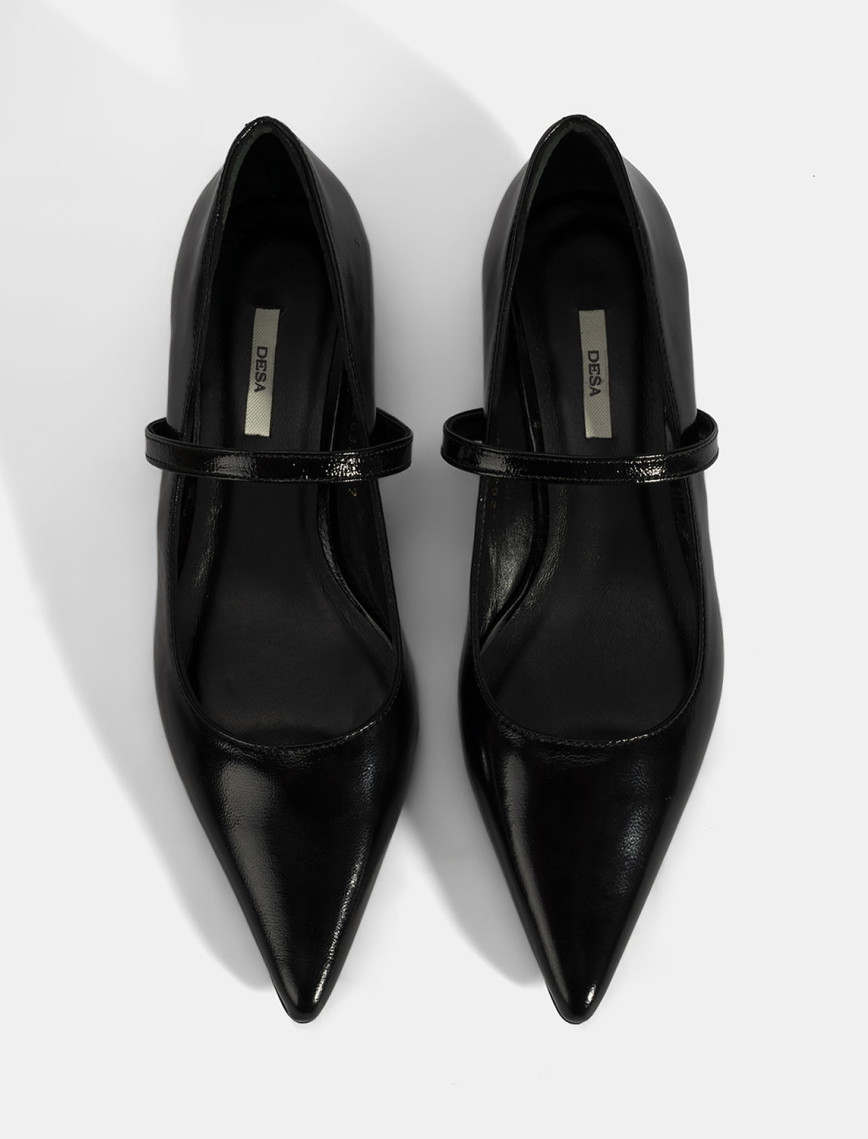 Kadın Siyah İnce Kısa Topuklu Deri Ayakkabı Kadın Siyah İnce Kısa Topuklu Deri Ayakkabı