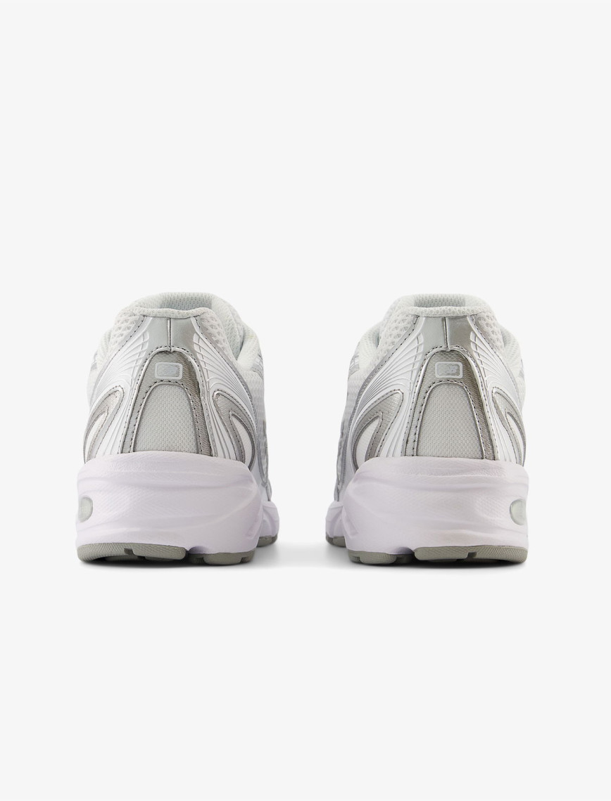 New Balance 740 Unisex Beyaz Spor Ayakkabı New Balance 740 Unisex Beyaz Spor Ayakkabı