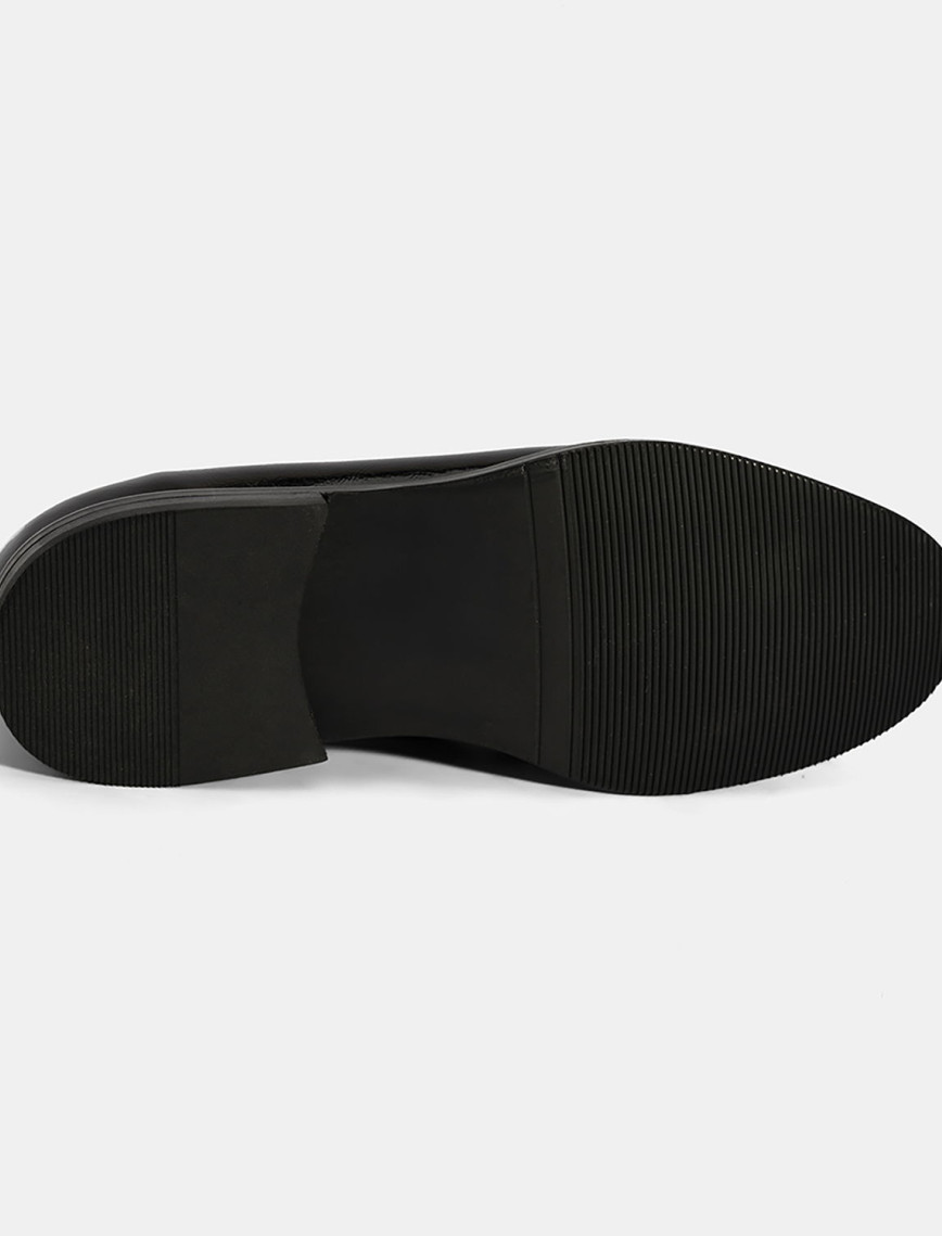 Kadın Siyah Metal Toka Aksesuarlı Rugan Loafer Kadın Siyah Metal Toka Aksesuarlı Rugan Loafer