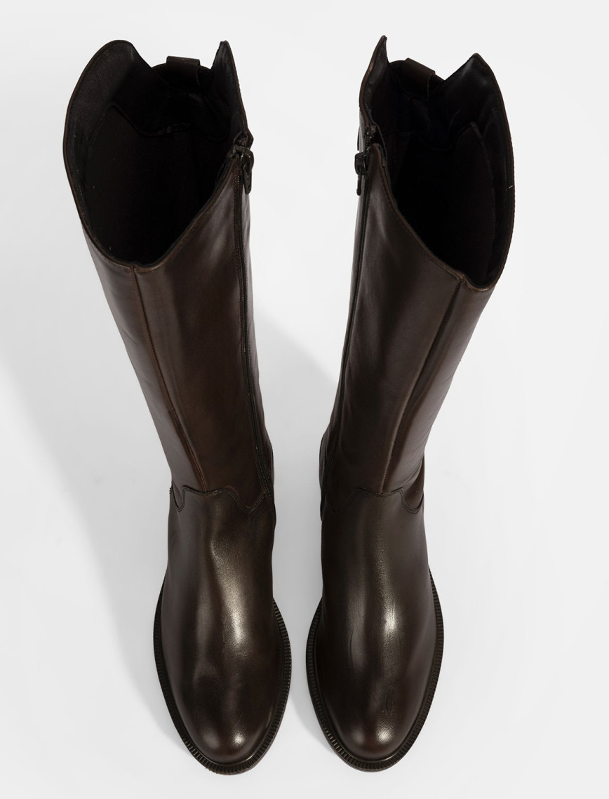 Kadın Kahve Metal Toka Detaylı Deri Çizme Kadın Kahve Metal Toka Detaylı Deri Çizme