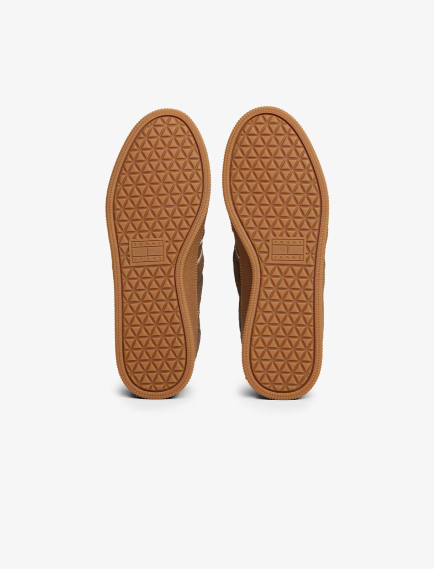 Tommy Hilfiger Kadın The Greenwich Edge Süet Kahverengi Sneaker Tommy Hilfiger Kadın The Greenwich Edge Süet Kahverengi Sneaker