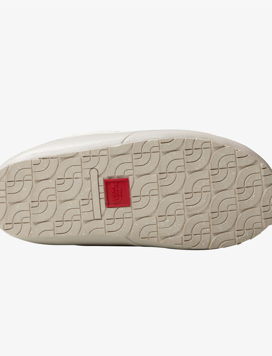 The North Face Thermoball Traction Mule V Kadın Beyaz Terlik The North Face Thermoball Traction Mule V Kadın Beyaz Terlik