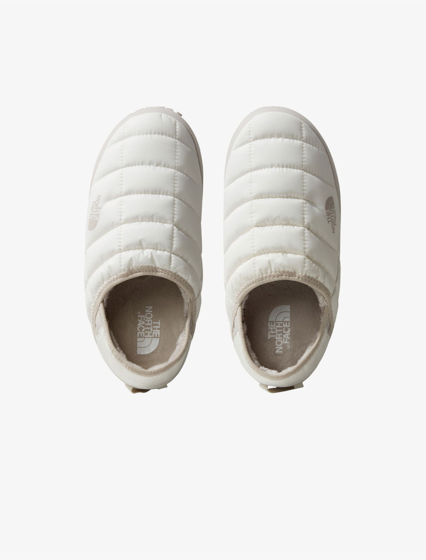 The North Face Thermoball Traction Mule V Kadın Beyaz Terlik The North Face Thermoball Traction Mule V Kadın Beyaz Terlik