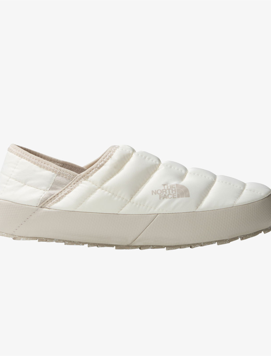 The North Face Thermoball Traction Mule V Kadın Beyaz Terlik The North Face Thermoball Traction Mule V Kadın Beyaz Terlik