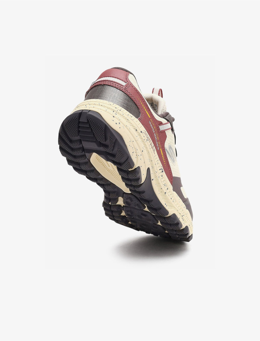 Skechers Go Run Altitude 2.0 Ravine Kadın Bej Outdoor Ayakkabı Skechers Go Run Altitude 2.0 Ravine Kadın Bej Outdoor Ayakkabı