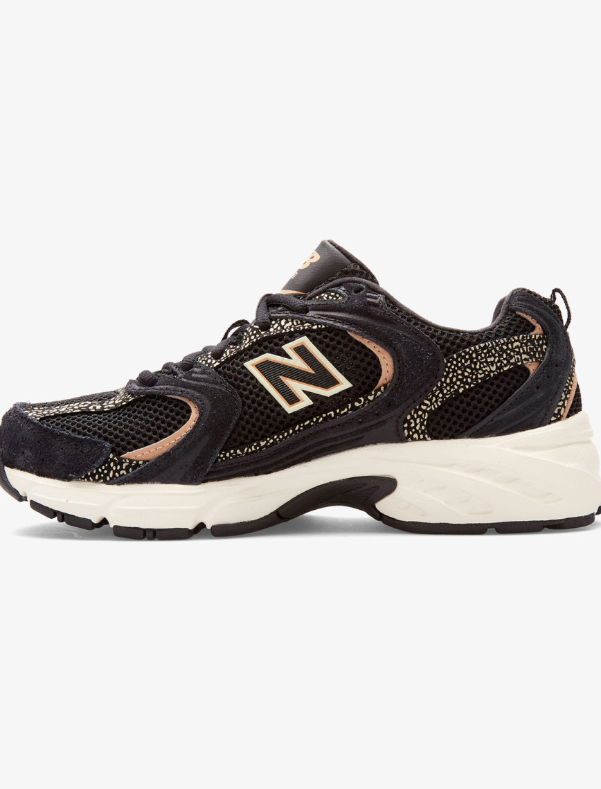 New Balance 530 Kadın Siyah Spor Ayakkabı New Balance 530 Kadın Siyah Spor Ayakkabı