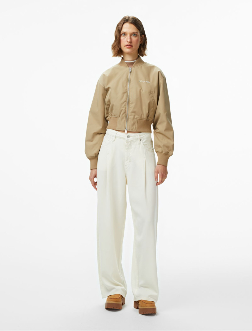 Tommy Hilfiger Nylon Regular Cropped Kadın Bej Bomber Ceket Tommy Hilfiger Nylon Regular Cropped Kadın Bej Bomber Ceket