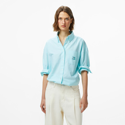 Tommy Jeans Oversize Badge Oxford Kadın Yeşil Gömlek Tommy Jeans Oversize Badge Oxford Kadın Yeşil Gömlek