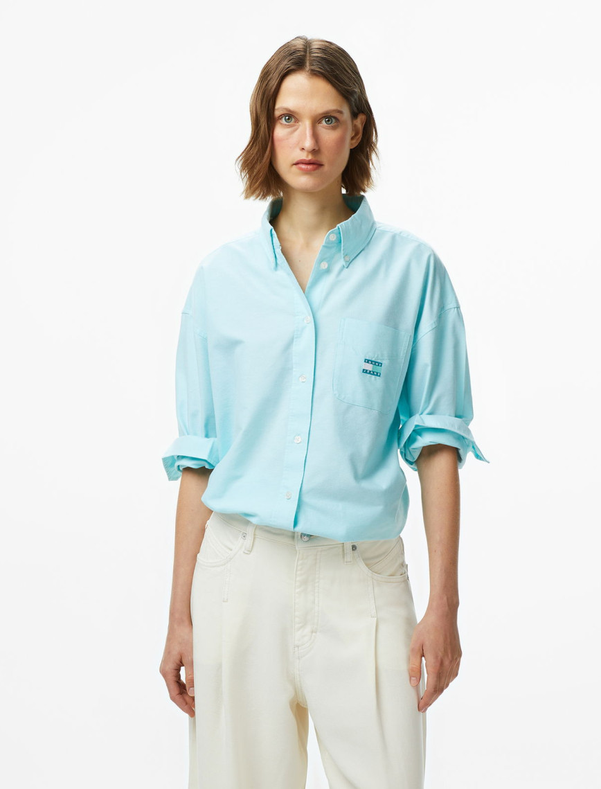 Tommy Jeans Oversize Badge Oxford Kadın Yeşil Gömlek Tommy Jeans Oversize Badge Oxford Kadın Yeşil Gömlek