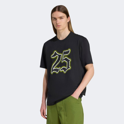 adidas Graphic Erkek Siyah T-Shirt adidas Graphic Erkek Siyah T-Shirt