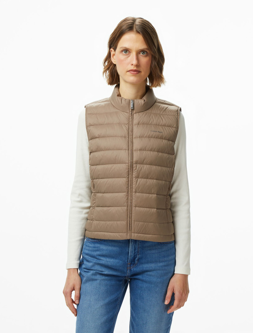 Calvin Klein Ultra Lightweight Down Puffer Kadın Kahverengi Yelek Calvin Klein Ultra Lightweight Down Puffer Kadın Kahverengi Yelek