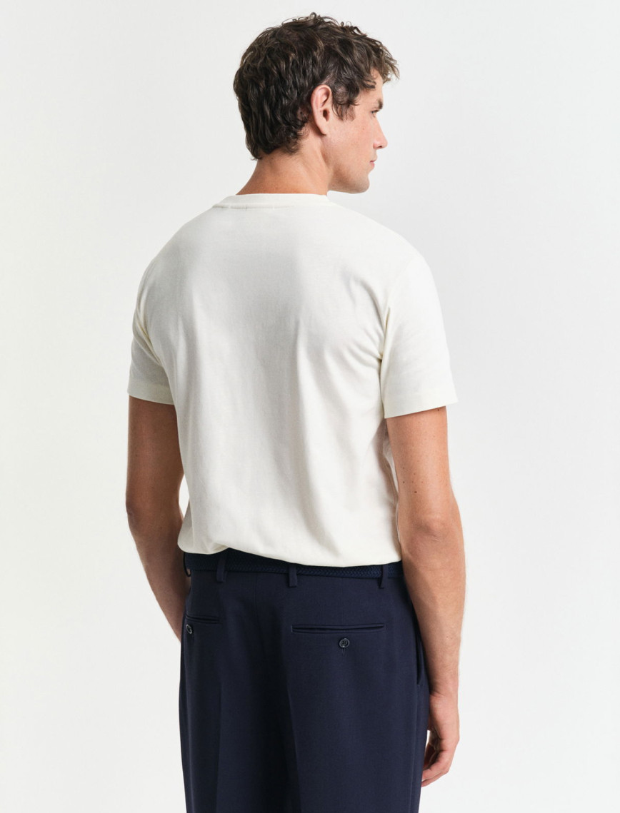 GANT Erkek Krem Regular Fit Bisiklet Yaka Logolu T-Shirt GANT Erkek Krem Regular Fit Bisiklet Yaka Logolu T-Shirt