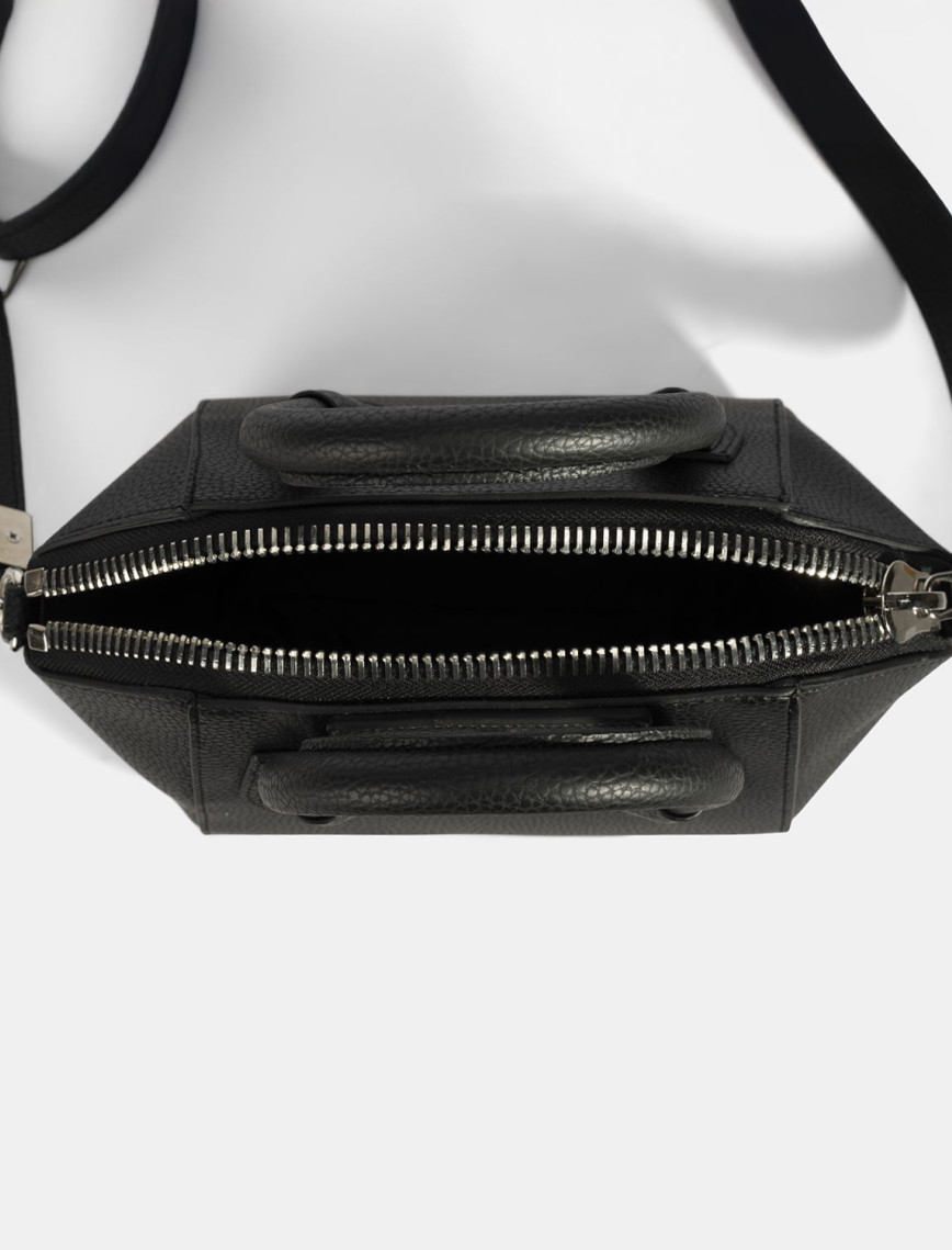 Kadın Siyah Omuz Askılı Mini El Çantası Kadın Siyah Omuz Askılı Mini El Çantası