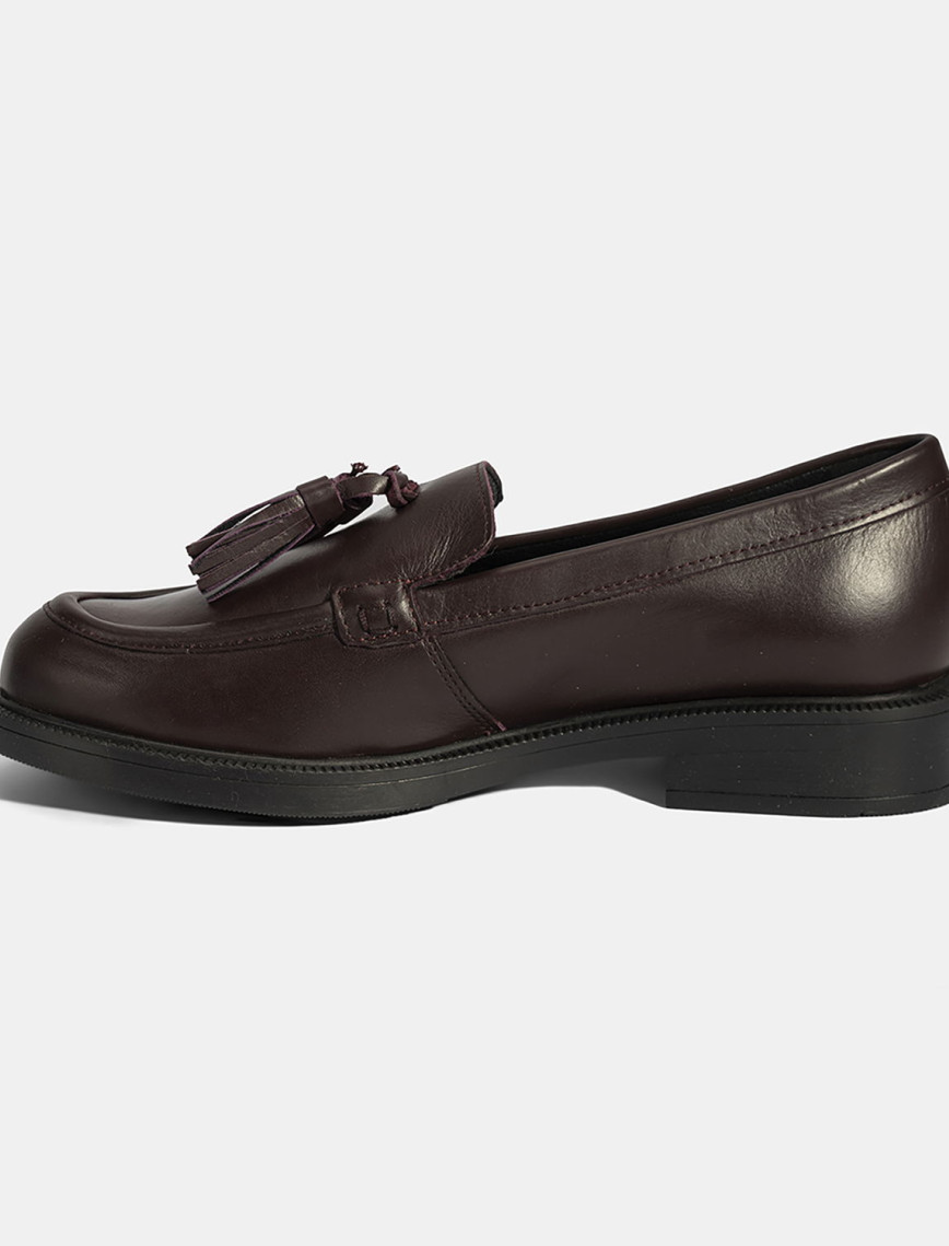Kadın Bordo Püskül Detaylı Deri Loafer Kadın Bordo Püskül Detaylı Deri Loafer