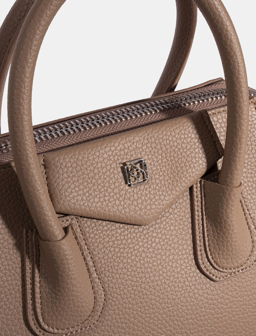 Kadın Vizon Omuz Askılı El Çantası Kadın Vizon Omuz Askılı El Çantası