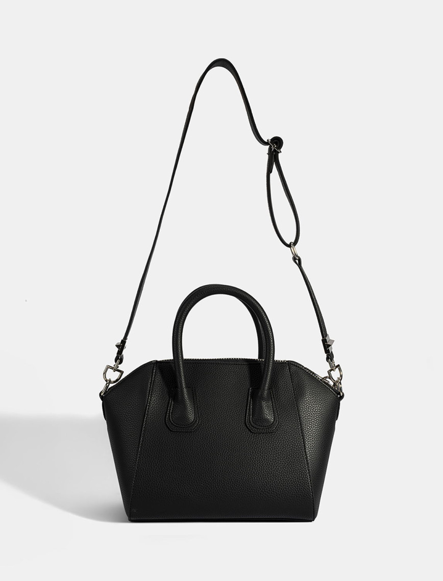Kadın Siyah Omuz Askılı El Çantası Kadın Siyah Omuz Askılı El Çantası