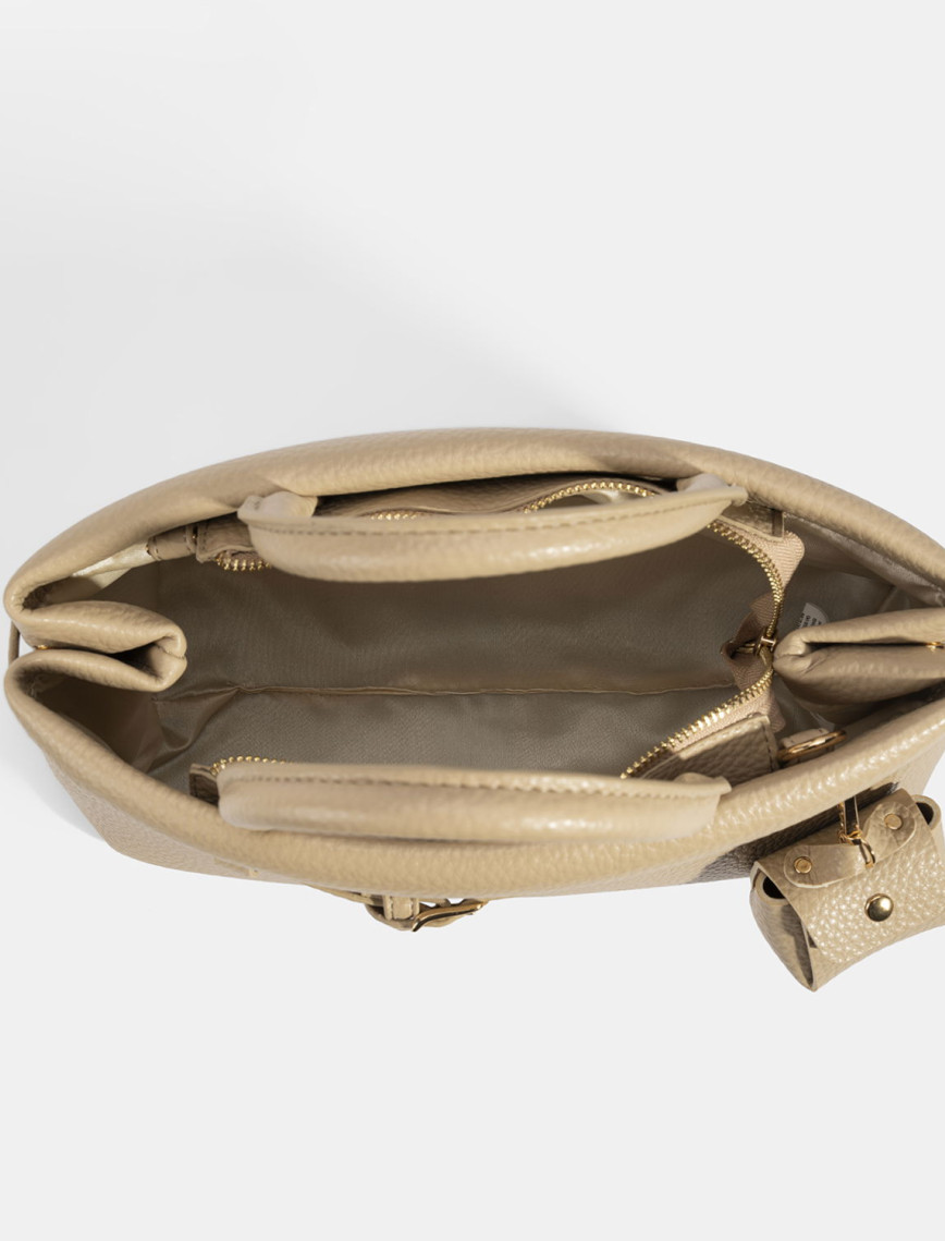 Kadın Bej Omuz Askılı El Çantası Kadın Bej Omuz Askılı El Çantası