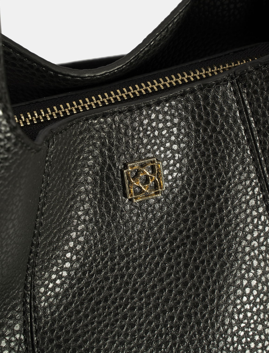 Kadın Siyah Omuz Çantası Kadın Siyah Omuz Çantası