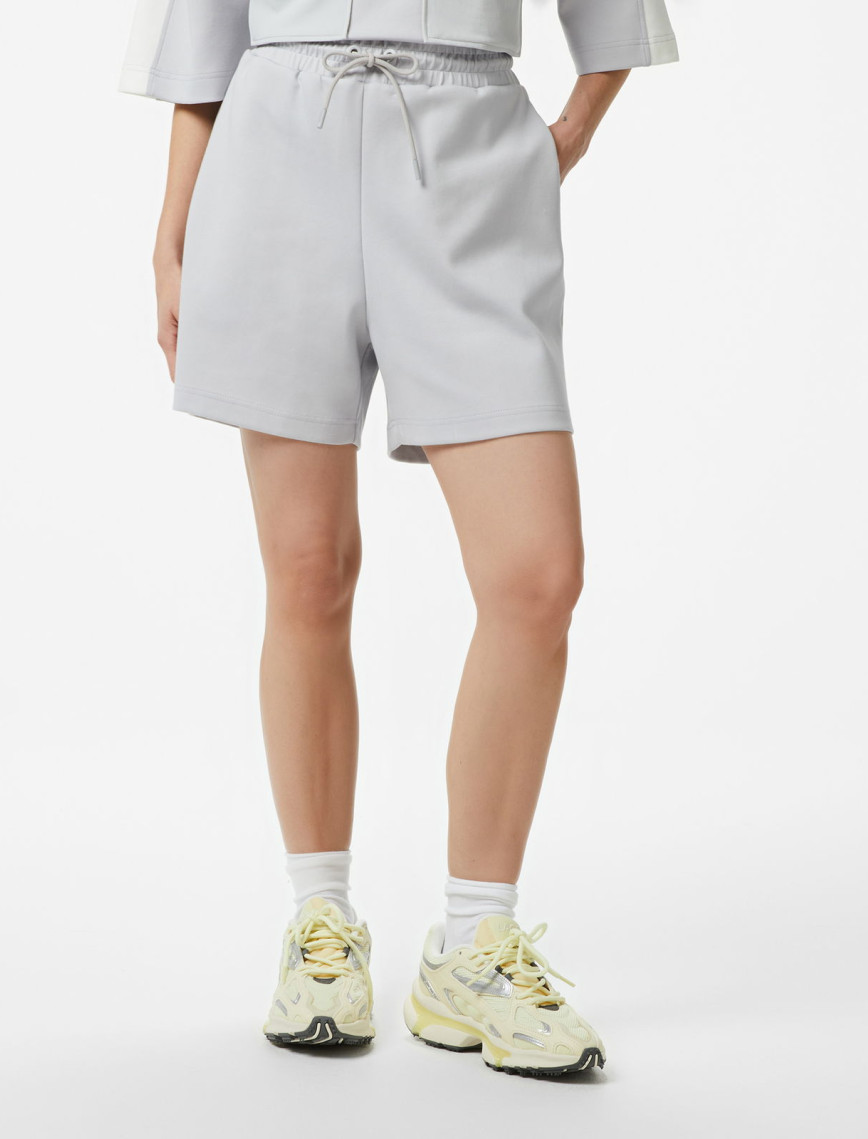 Lacoste House of SuperStep x Lacoste Kadın Gri Şort Lacoste House of SuperStep x Lacoste Kadın Gri Şort