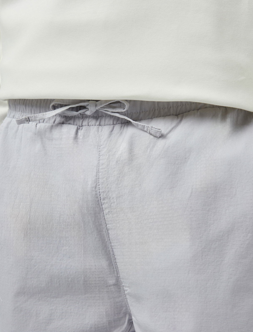 Lacoste House of SuperStep x Lacoste Erkek Gri Pantolon Lacoste House of SuperStep x Lacoste Erkek Gri Pantolon