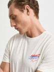 GANT Erkek Krem Regular Fit Bisiklet Yaka Logolu T-Shirt GANT Erkek Krem Regular Fit Bisiklet Yaka Logolu T-Shirt