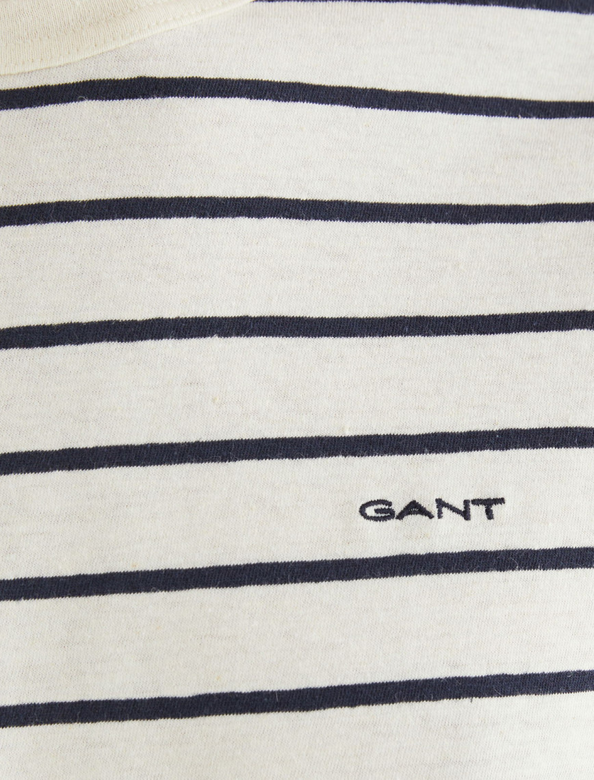 GANT Erkek Krem Regular Fit Bisiklet Yaka Çizgili T-Shirt GANT Erkek Krem Regular Fit Bisiklet Yaka Çizgili T-Shirt