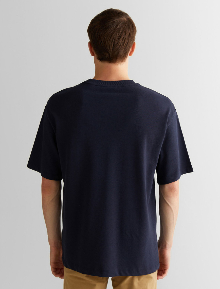 GANT Erkek Lacivert Relaxed Fit Bisiklet Yaka Logolu T-Shirt GANT Erkek Lacivert Relaxed Fit Bisiklet Yaka Logolu T-Shirt