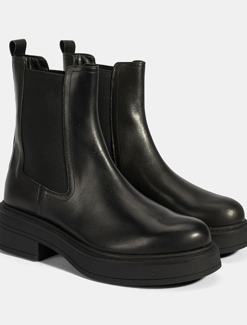 Kadın Siyah Lastikli Deri Chelsea Bot Kadın Siyah Lastikli Deri Chelsea Bot